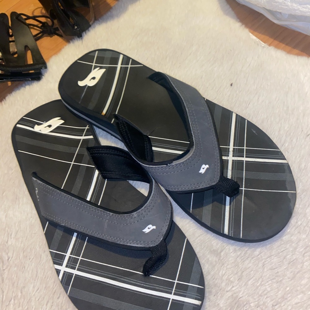 Mens sandals. Black. Tony hawk brand. Worn a few times